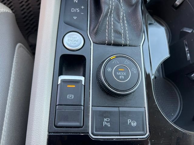 Used 2021 Volkswagen Atlas SEL Premium AWD/4WD image 23