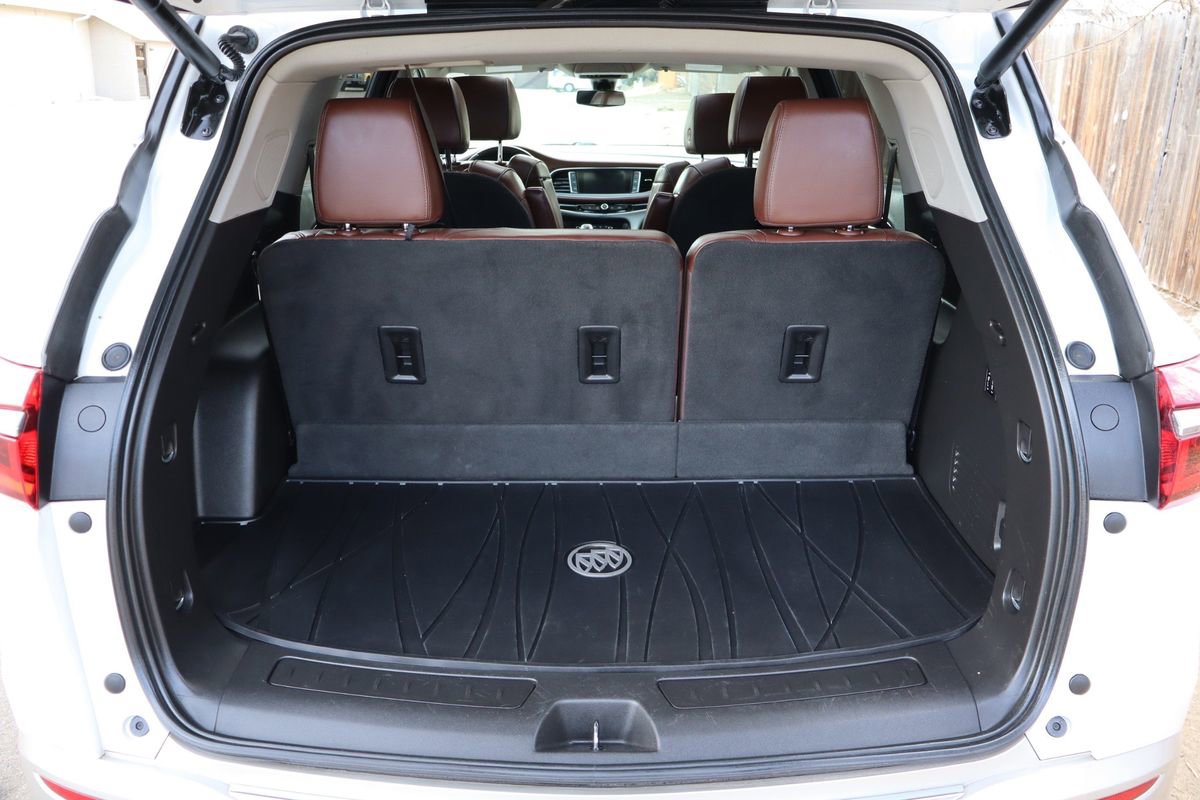 Used 2019 Buick Enclave Avenir w/ Avenir Technology Package image 14