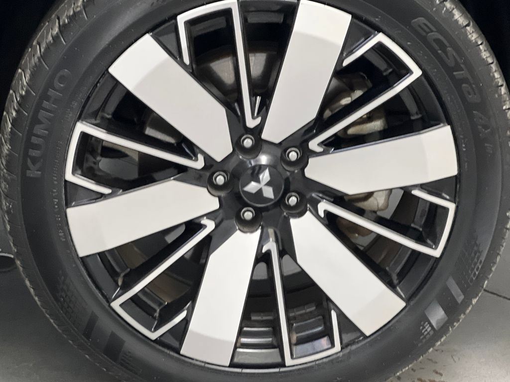 Used 2025 Mitsubishi Outlander SE FWD image 80