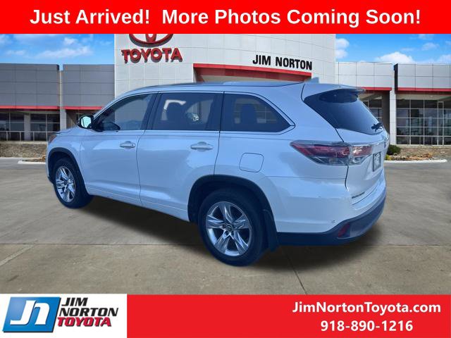 Used 2016 Toyota Highlander Limited Platinum AWD/4WD image 4
