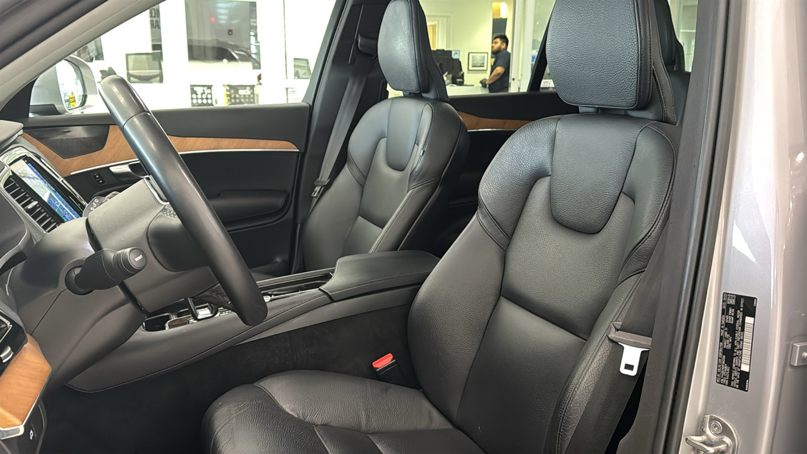 Used 2023 Volvo XC90 B6 Plus w/ Protection Package AWD/4WD image 23