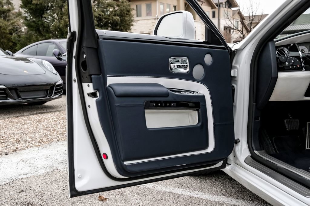 Used 2019 Rolls-Royce Ghost image 60
