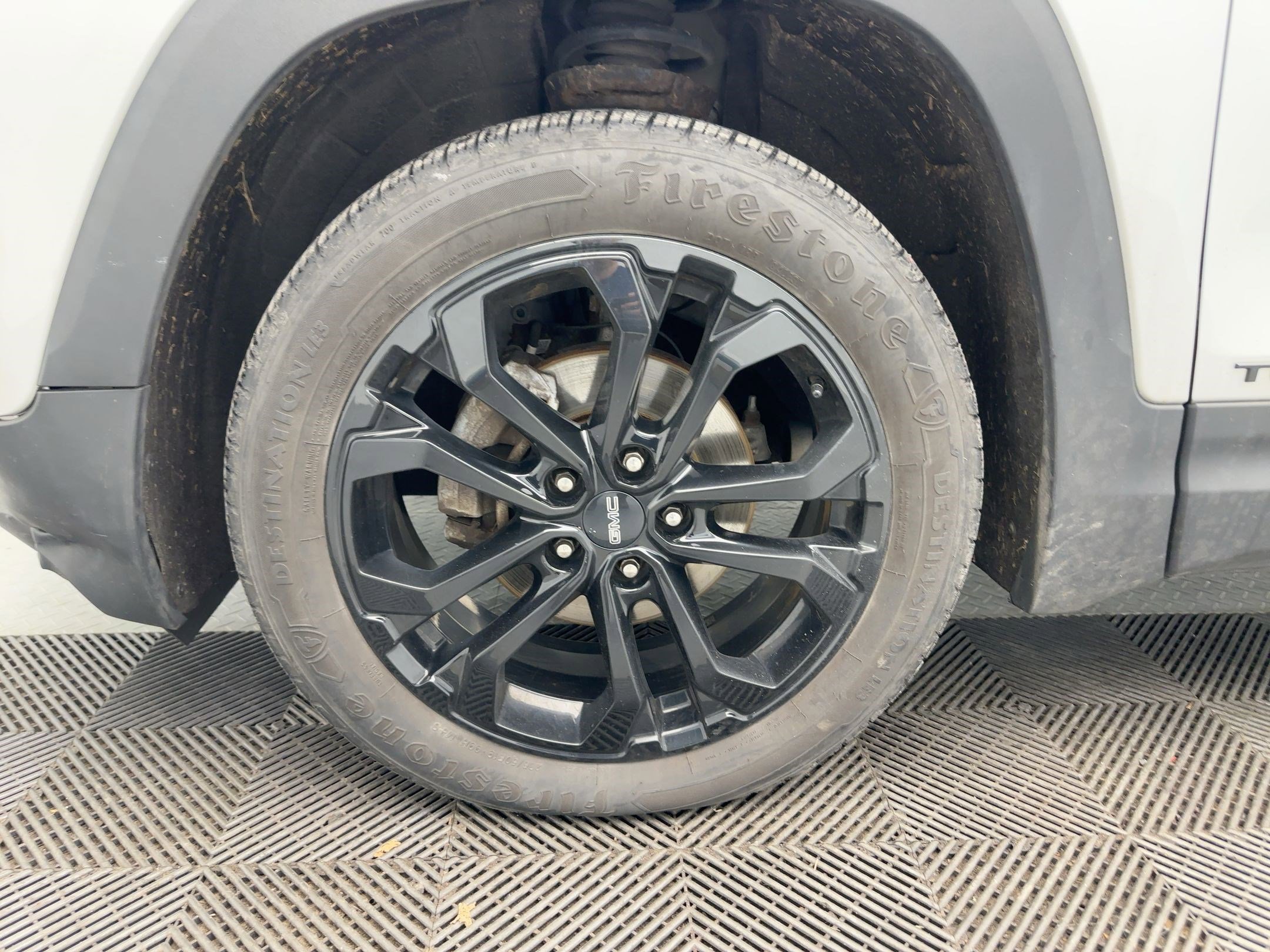 Used 2020 GMC Terrain SLE w/ Driver Convenience Package image 12