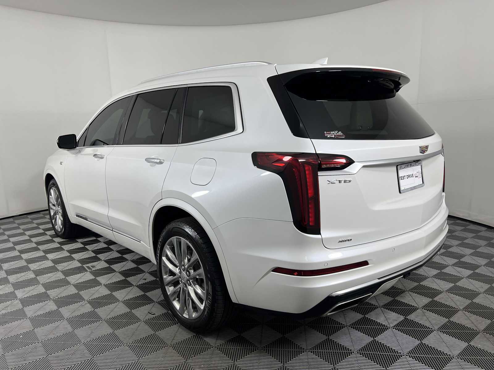 Used 2021 Cadillac XT6 Premium Luxury AWD/4WD image 15