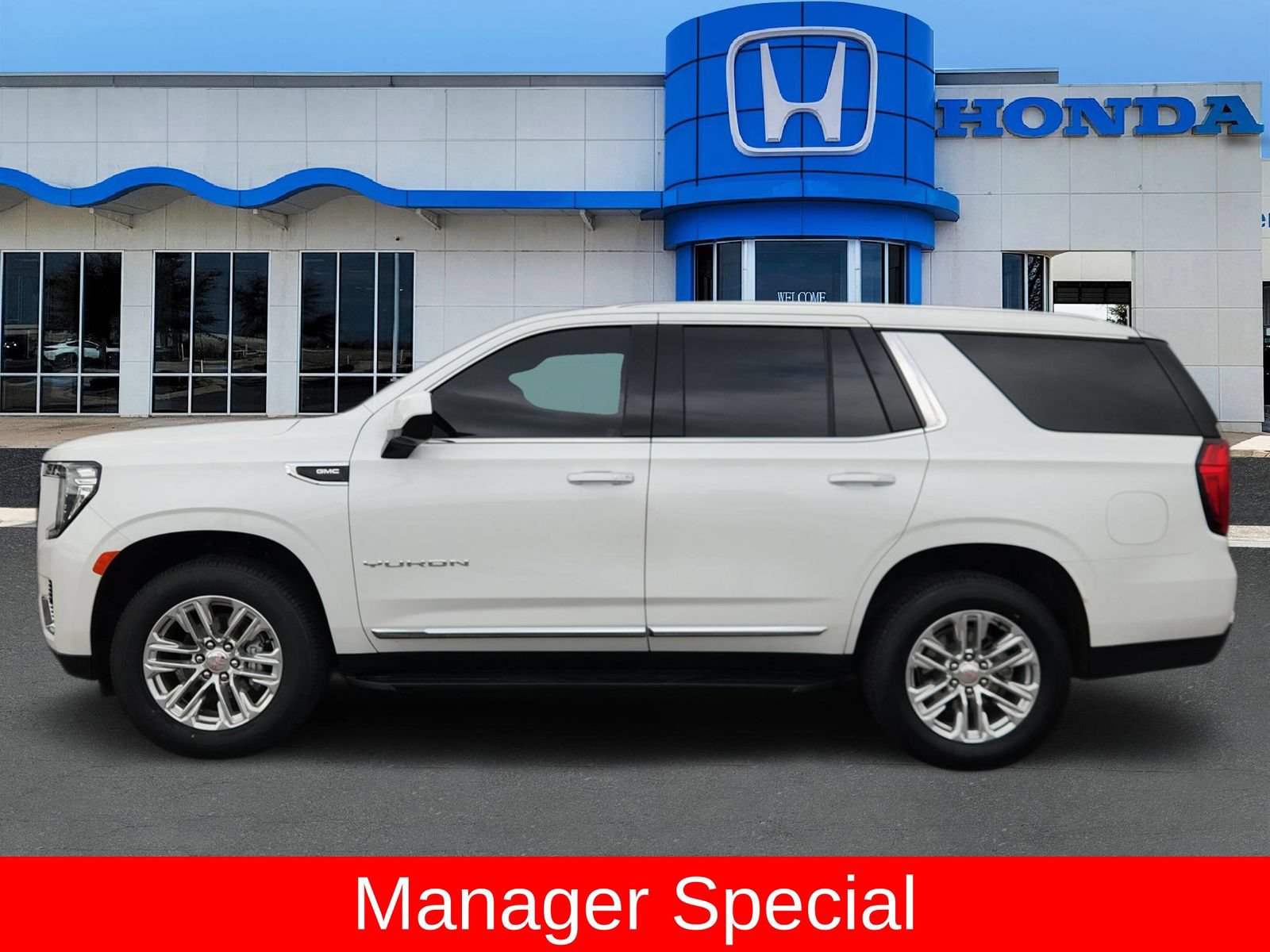 Used 2024 GMC Yukon SLT AWD/4WD video 3
