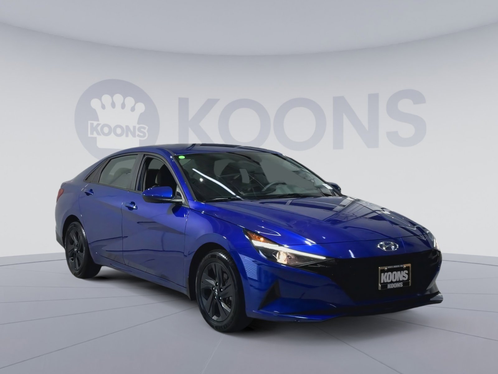 Used 2023 Hyundai Elantra SEL image 5