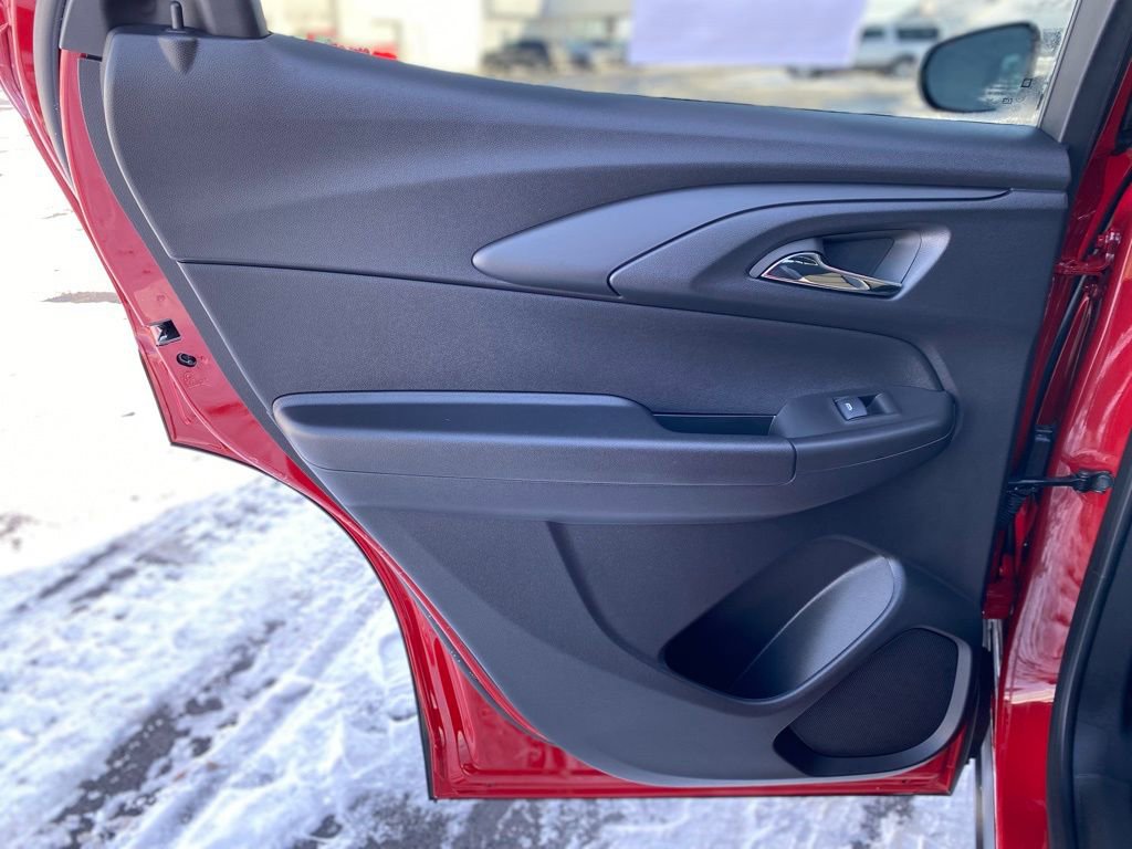 Used 2026 Chevrolet TrailBlazer LT w/ LT Cold Weather Package image 16