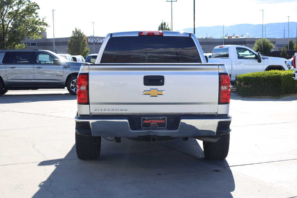 Used 2017 Chevrolet Silverado 1500 LT w/ All Star Edition AWD/4WD image 5