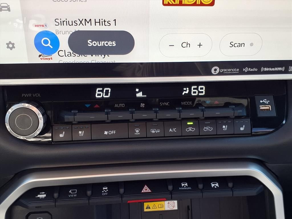 Used 2022 Toyota Tundra Platinum w/ Advanced Package image 13