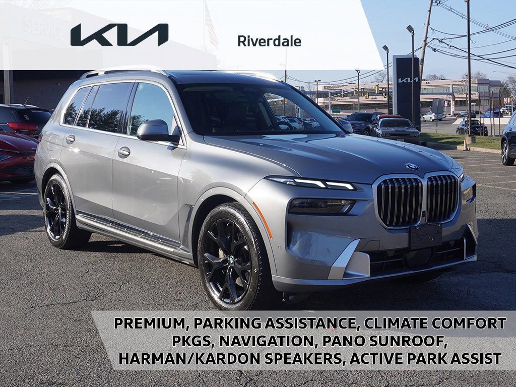 Used 2025 BMW X7 xDrive40i w/ Premium Package image 1