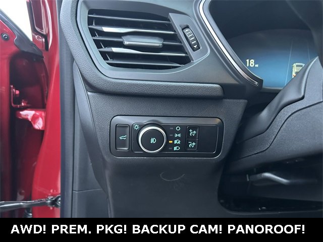 New 2026 Ford Escape Platinum w/ Premium Technology Package image 9