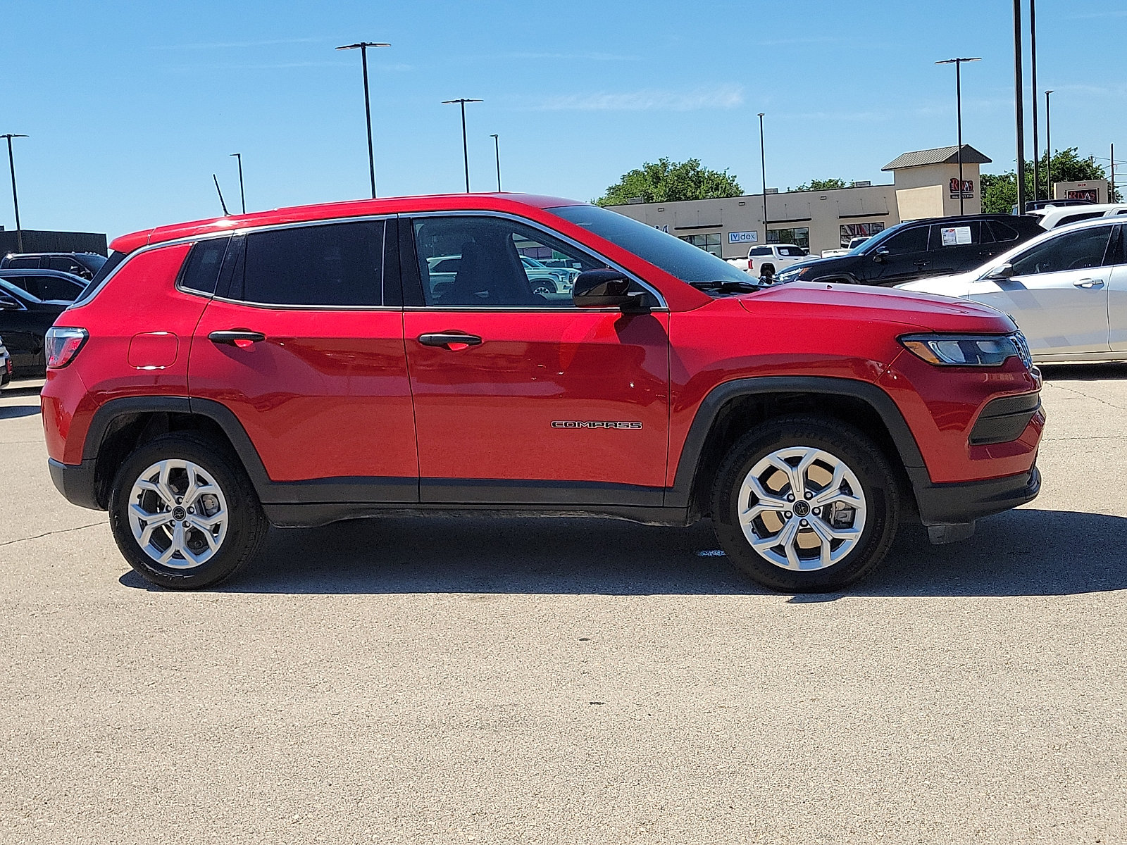 Used 2025 Jeep Compass Sport AWD/4WD image 5