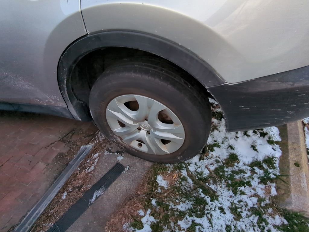 Used 2015 Toyota RAV4 LE image 5