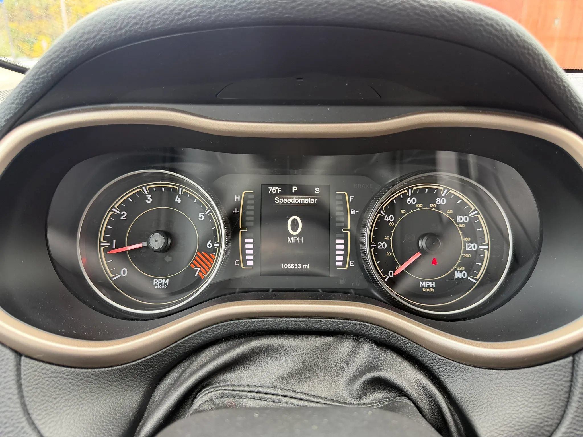 Used 2014 Jeep Cherokee Latitude AWD/4WD image 12