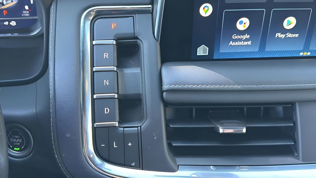 Used 2022 Chevrolet Tahoe LT w/ LT Signature Package RWD image 17