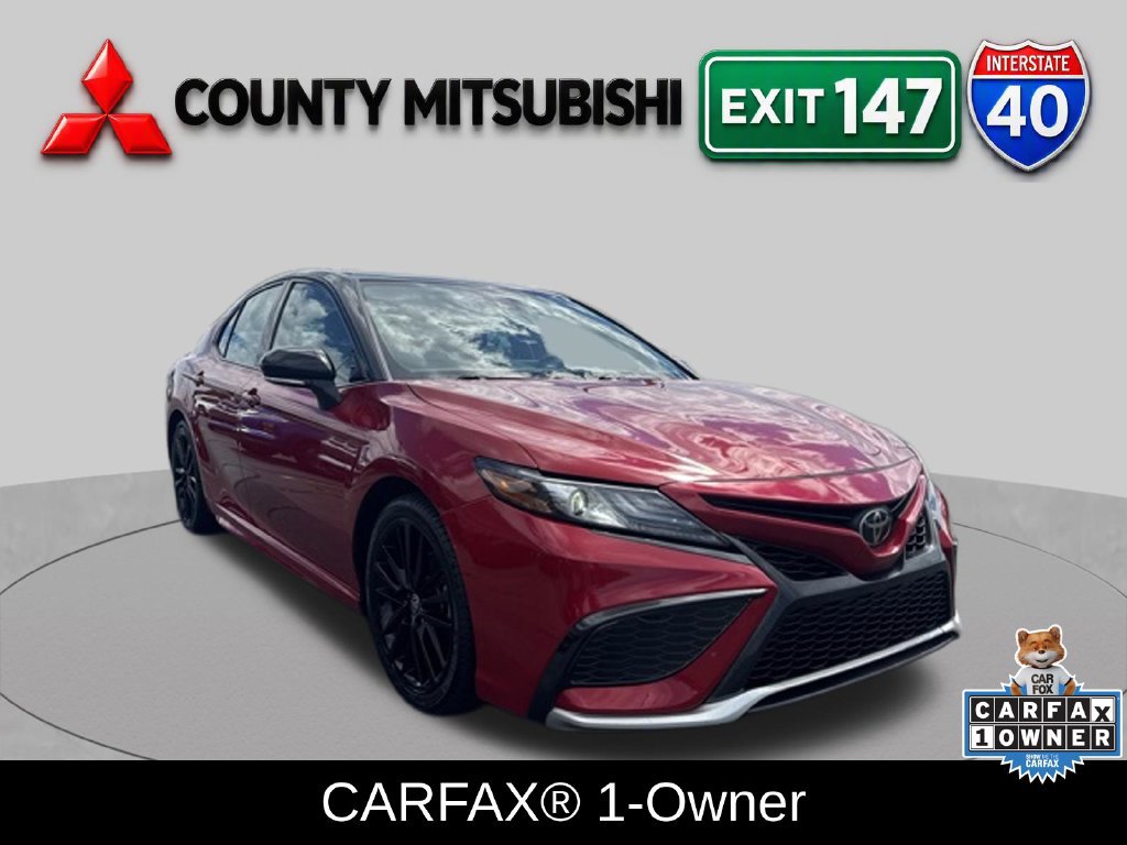 Used 2023 Toyota Camry XSE FWD image 1