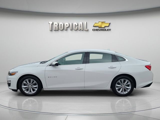 Used 2025 Chevrolet Malibu LT FWD image 2