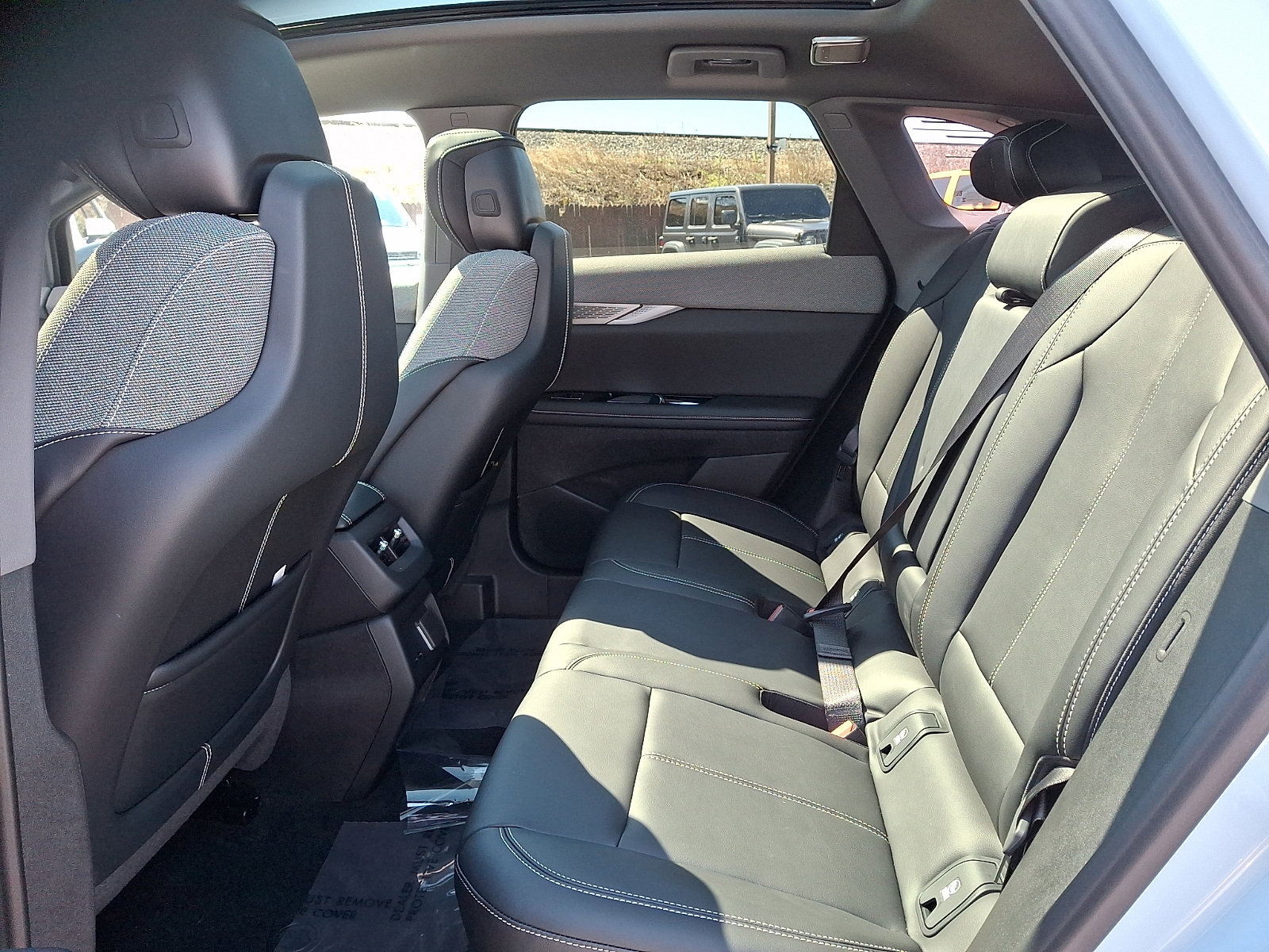Used 2025 Cadillac Optiq Sport 1 AWD/4WD image 10