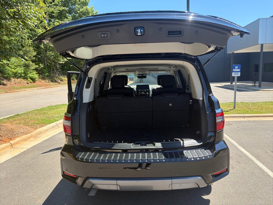 Certified 2023 Nissan Armada Platinum w/ Captain's Chairs Package AWD/4WD image 19