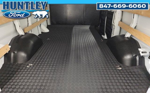Used 2024 GMC Savana 2500 w/ Driver Convenience Package image 10