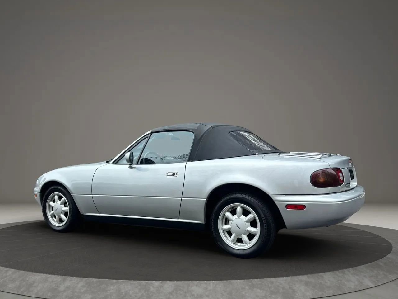 Used 1990 MAZDA MX-5 Miata RWD image 6