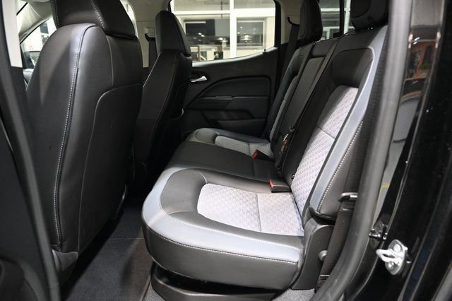 Used 2022 Chevrolet Colorado Z71 image 12
