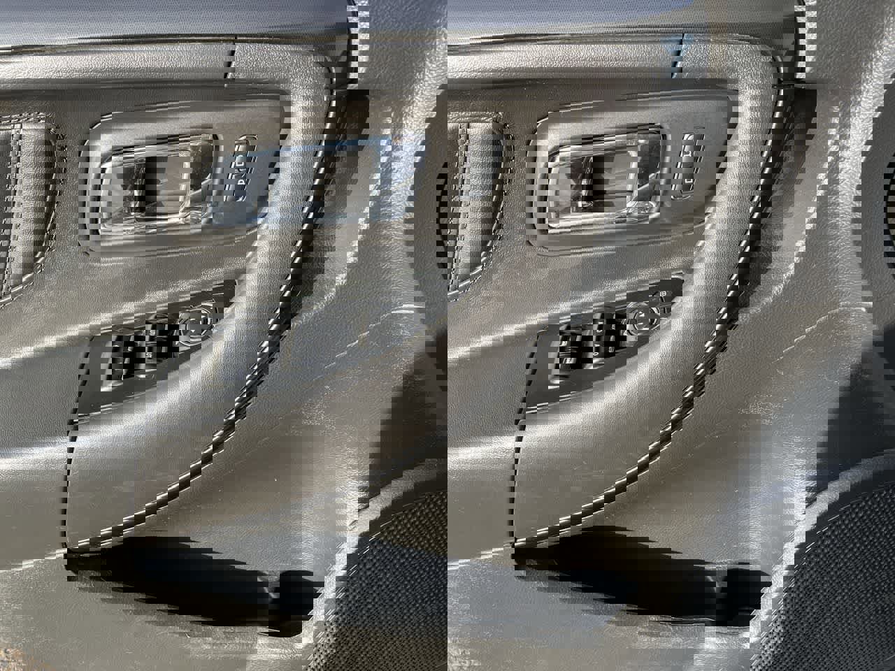 Used 2015 Ford Taurus SHO w/ Equipment Group 401A image 34