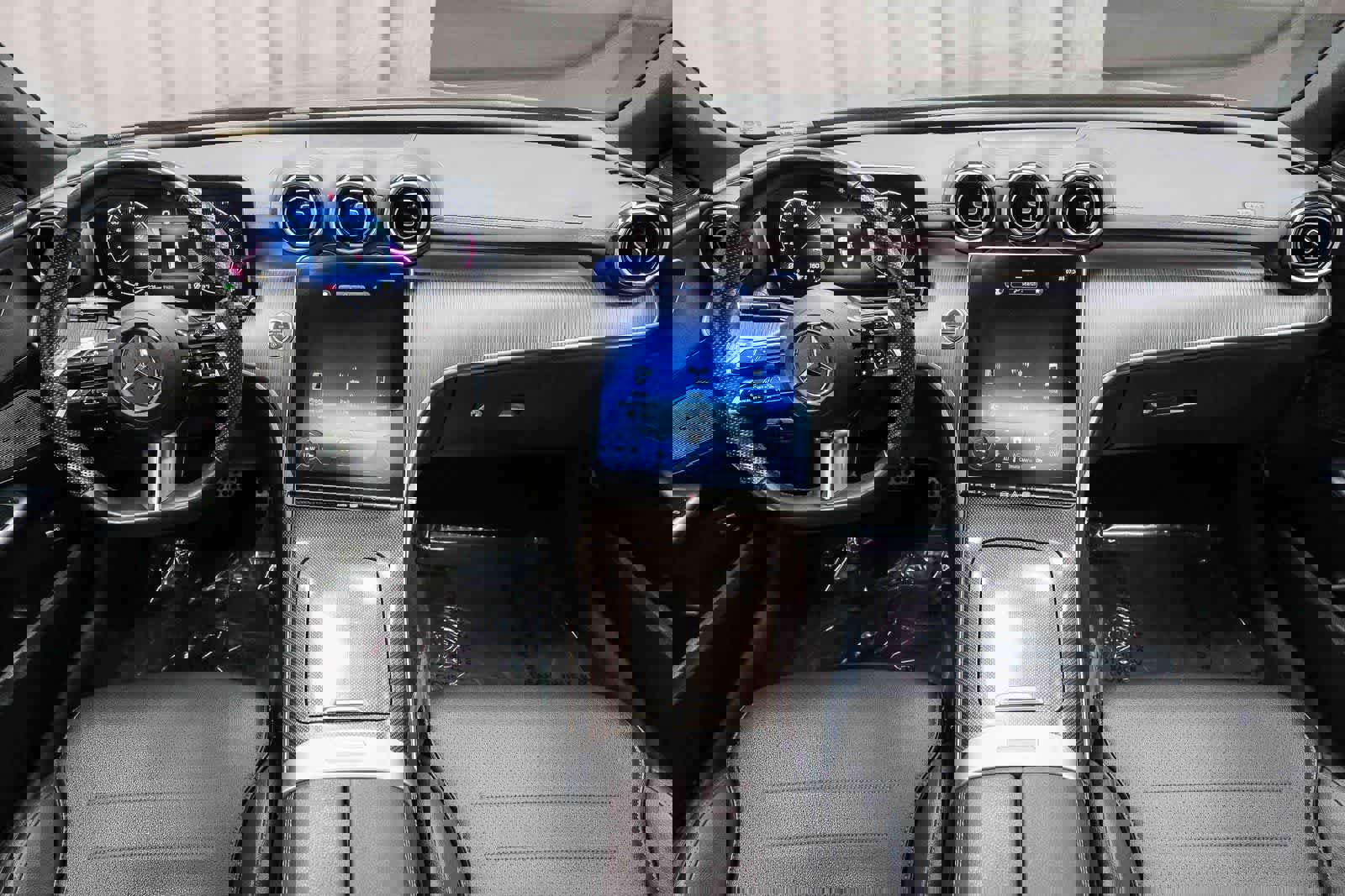 Certified 2023 Mercedes-Benz C 300 4MATIC Sedan w/ AMG Line w/ Night Package image 18