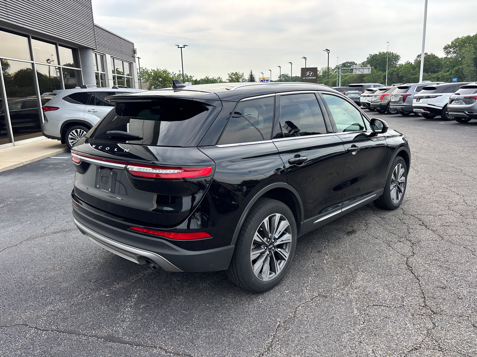 Used 2022 Lincoln Corsair Reserve w/ Elements Package AWD/4WD image 7