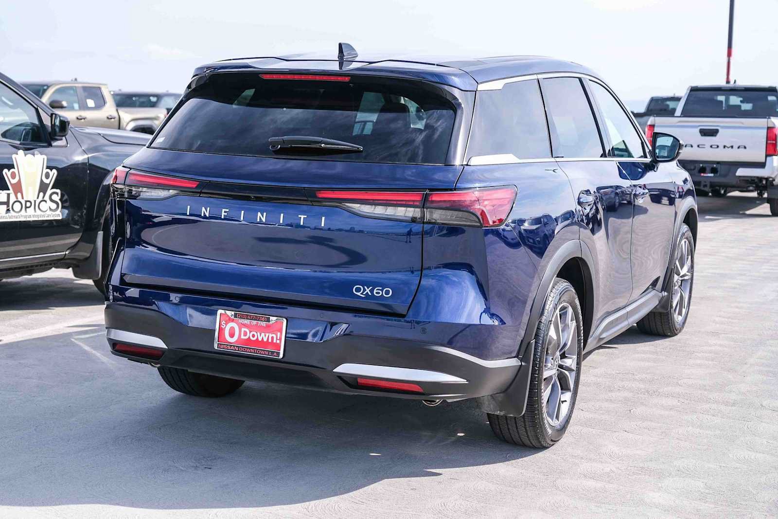 Used 2026 INFINITI QX60 Pure w/ Cargo Package FWD image 4