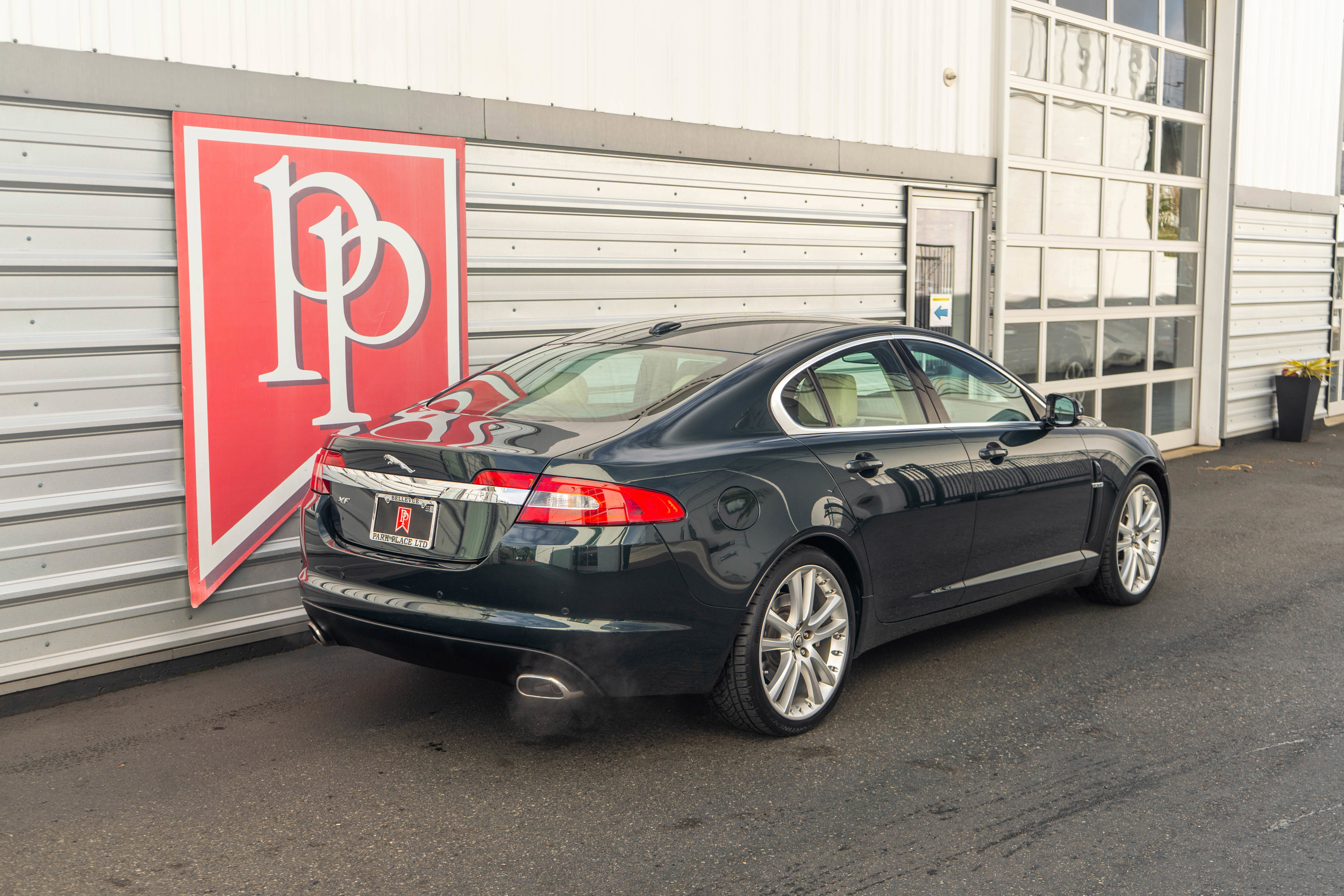 Used 2011 Jaguar XF Portfolio RWD image 42