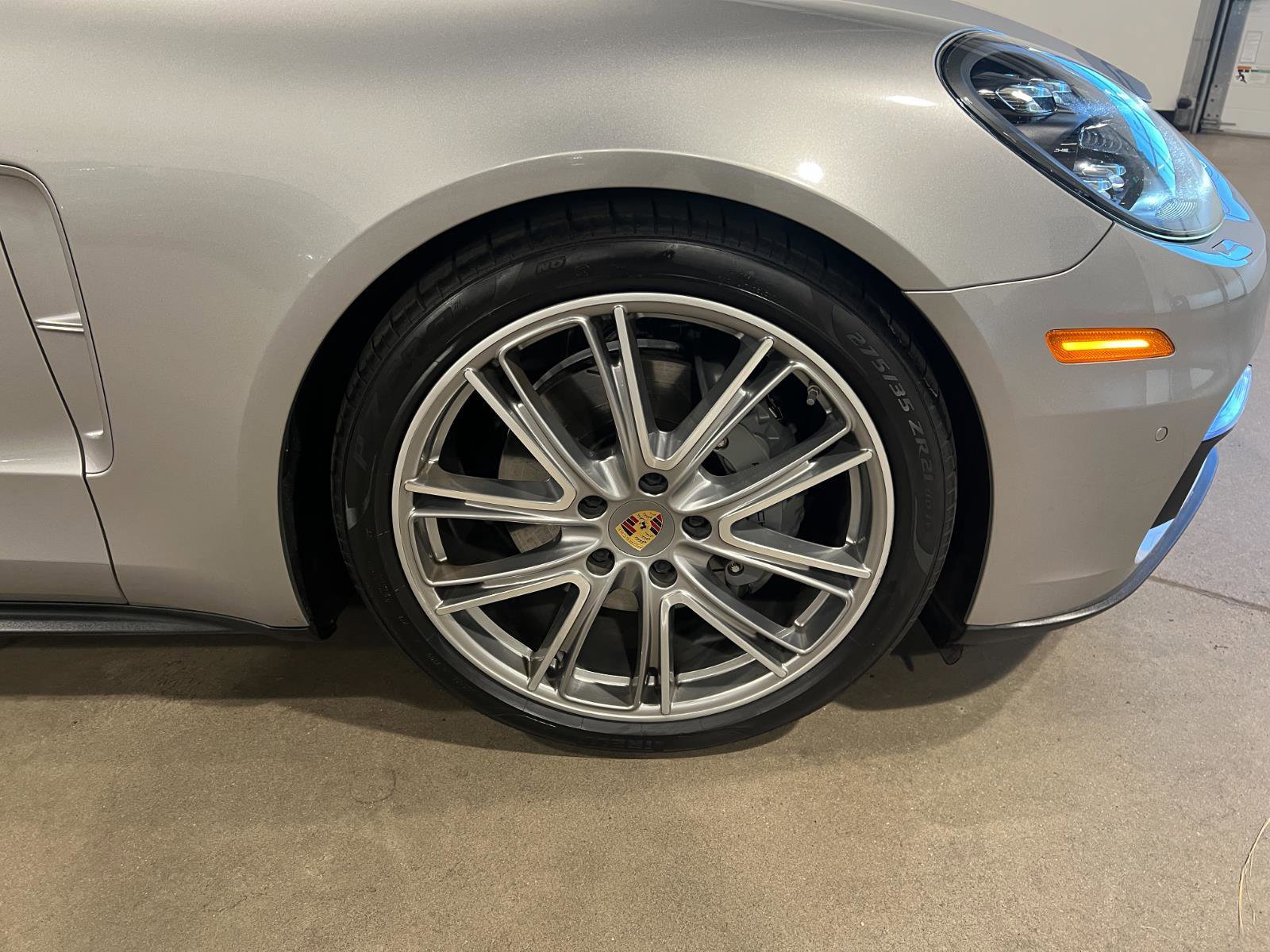 Used 2020 Porsche Panamera 4S image 45