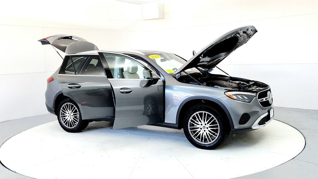 Used 2023 Mercedes-Benz GLC 300 4MATIC image 12
