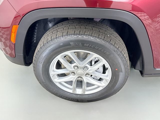 New 2025 Jeep Grand Cherokee Laredo w/ Luxury Tech Group I image 26