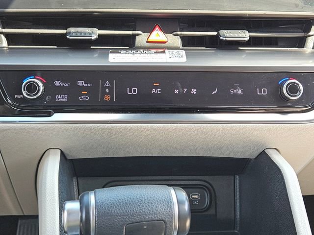 Used 2023 Kia Sportage EX image 19