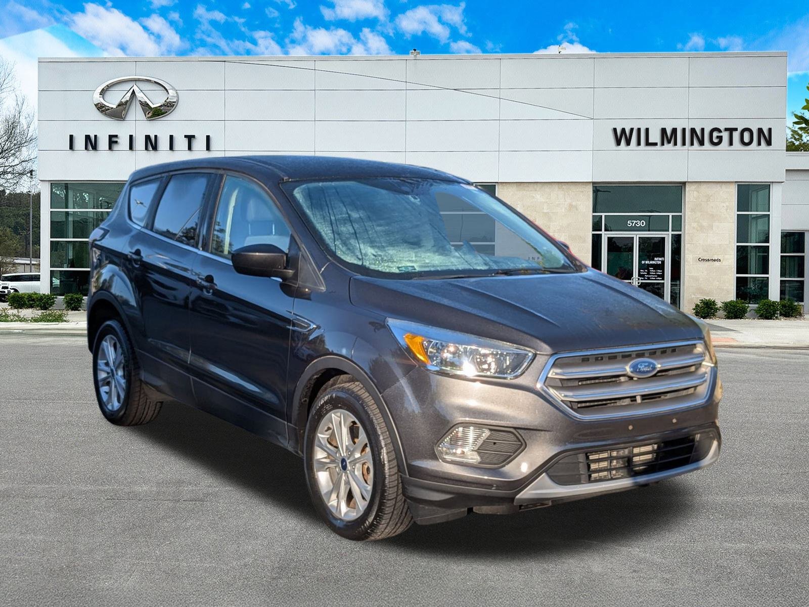 Used 2017 Ford Escape SE w/ SE Cold Weather Package