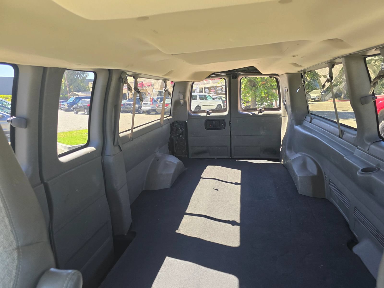 Used 2008 Chevrolet Express 3500 Extended Passenger w/ LT Preferred Equipment Group RWD image 14