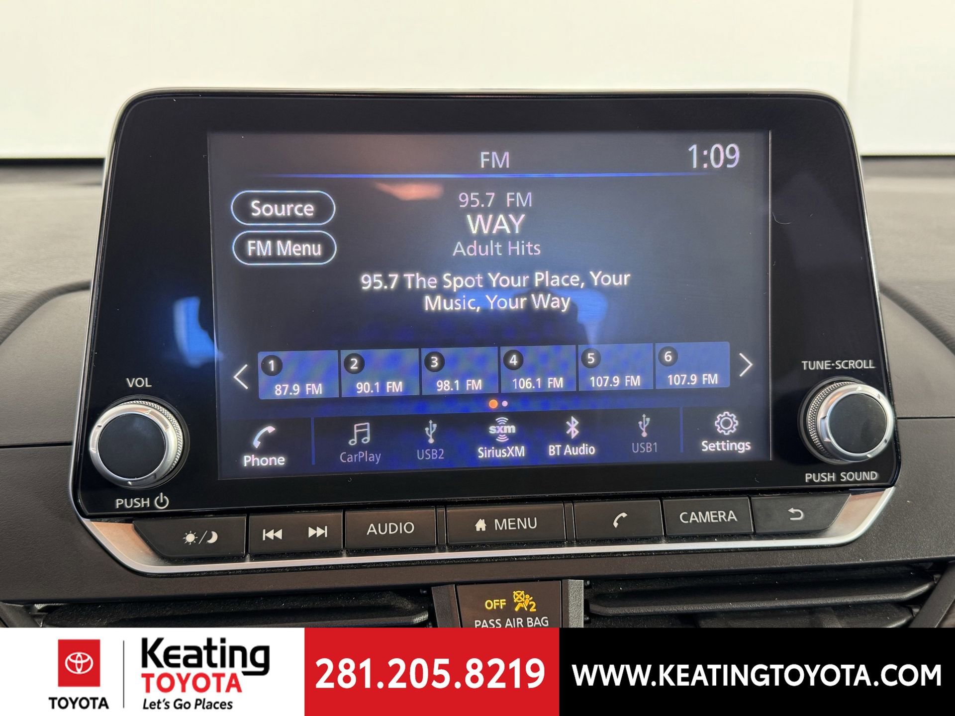 Used 2025 Nissan Altima 2.5 SV image 23