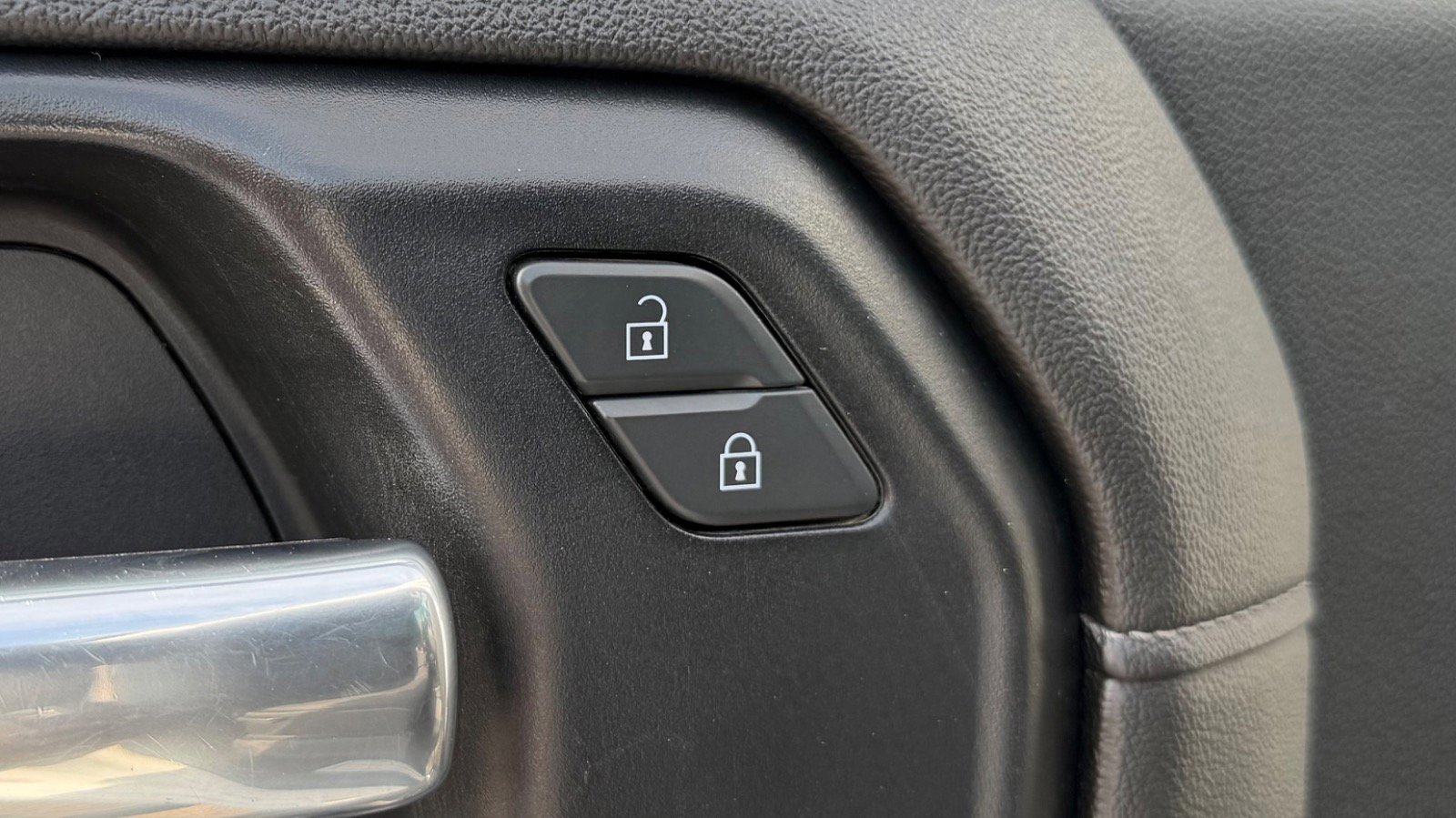 Used 2020 Chevrolet Silverado 2500 LT image 21