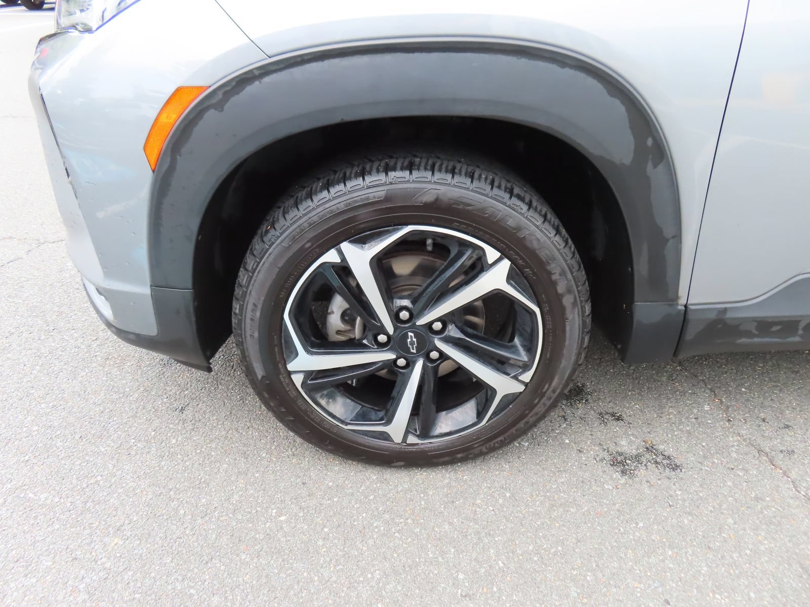 Used 2023 Chevrolet TrailBlazer RS w/ Convenience Package AWD/4WD image 11