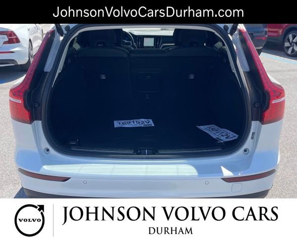 Used 2025 Volvo V60 B5 Cross Country Plus AWD/4WD image 10
