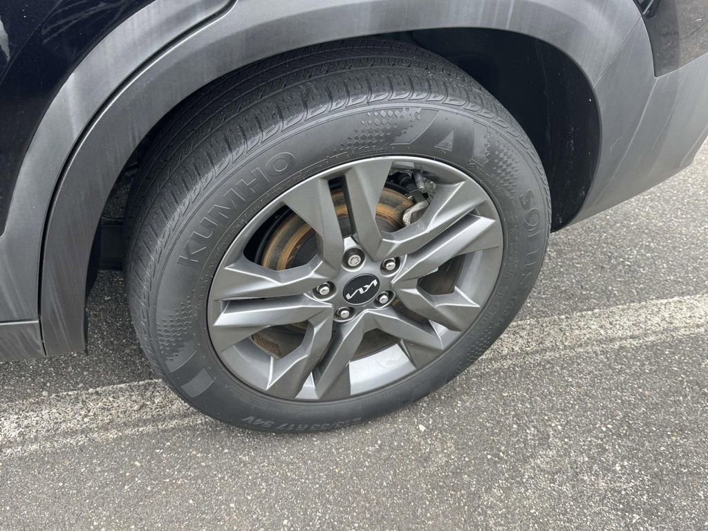 Used 2022 Kia Seltos LX image 30