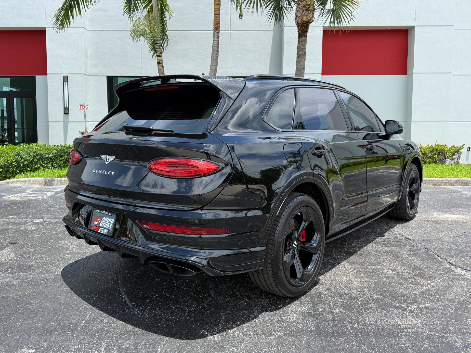 Used 2022 Bentley Bentayga AWD/4WD image 21