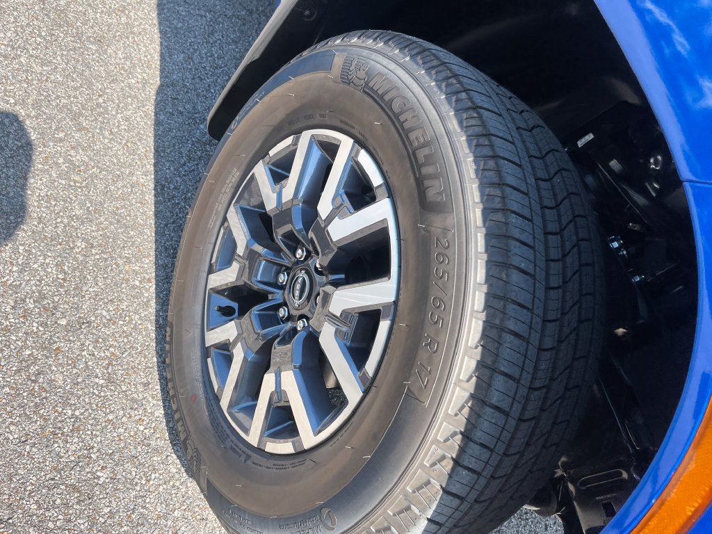 New 2026 Nissan Frontier SV w/ All-Weather Content Package AWD/4WD image 38