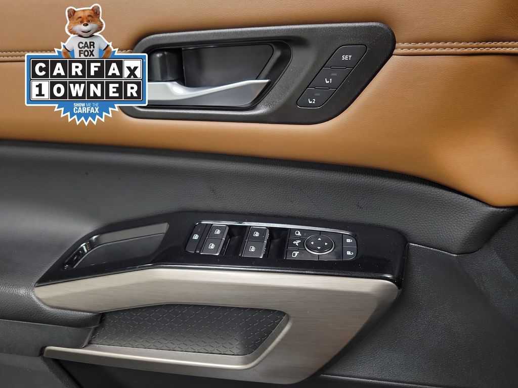 Used 2024 Nissan Pathfinder Platinum AWD/4WD image 26