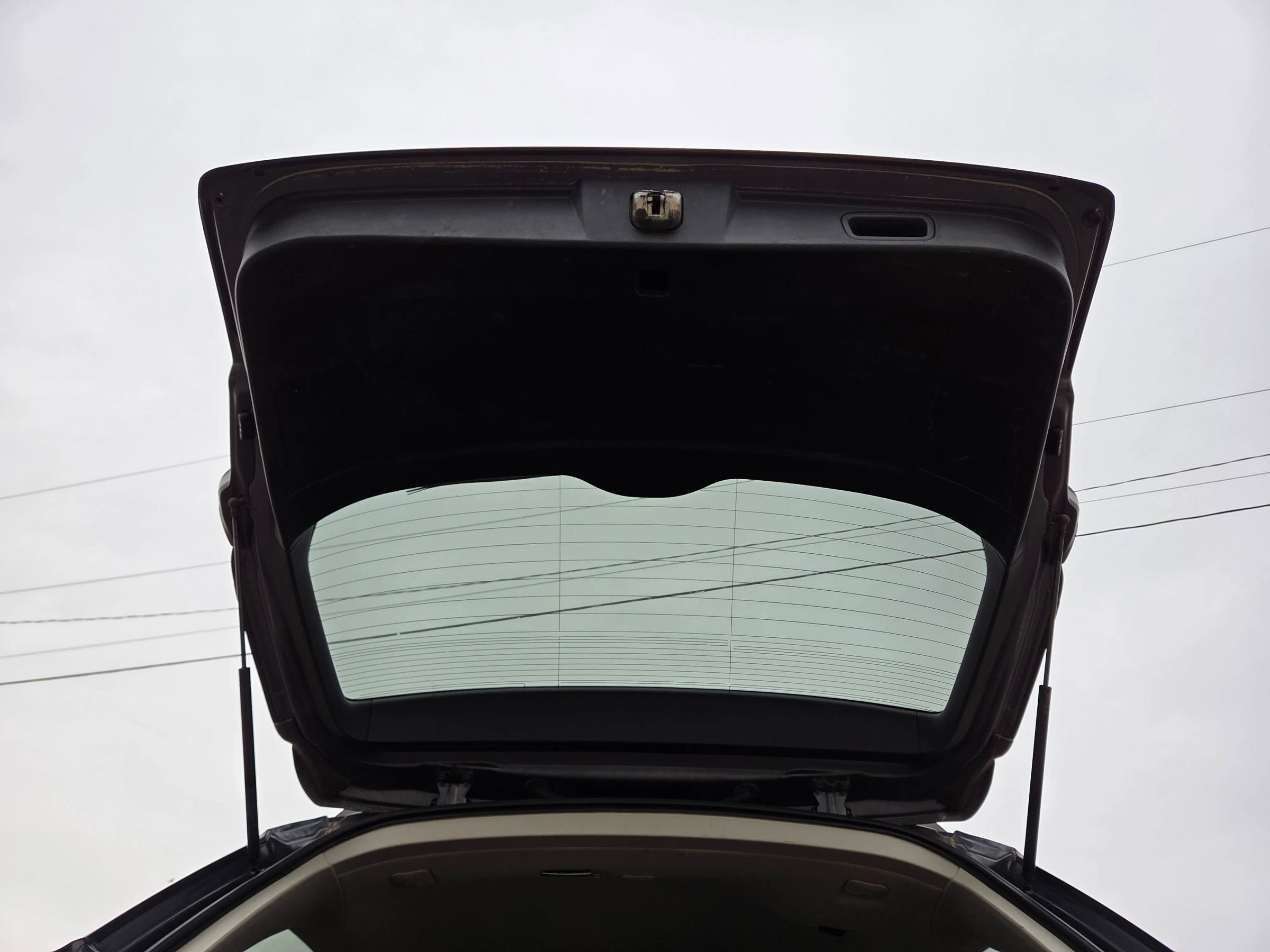 Used 2011 Subaru Outback 3.6R Limited image 14