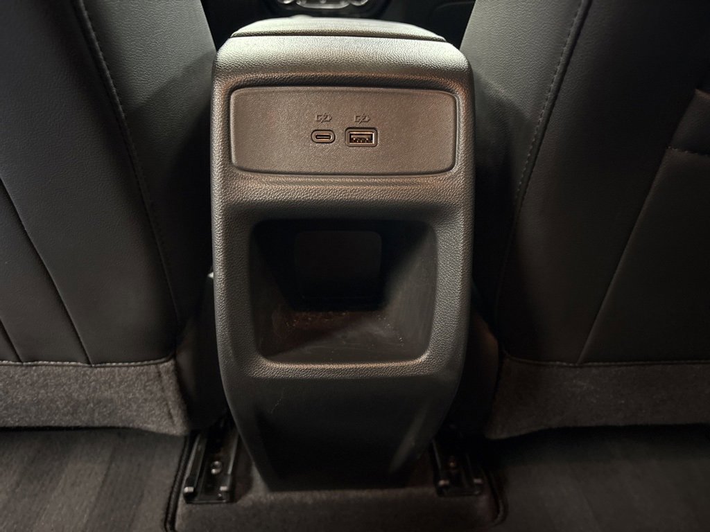 Certified 2025 Chevrolet Trax RS w/ Sunroof Package image 22