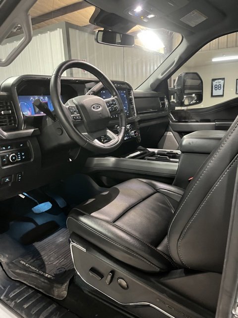 Used 2024 Ford F250 Lariat image 8
