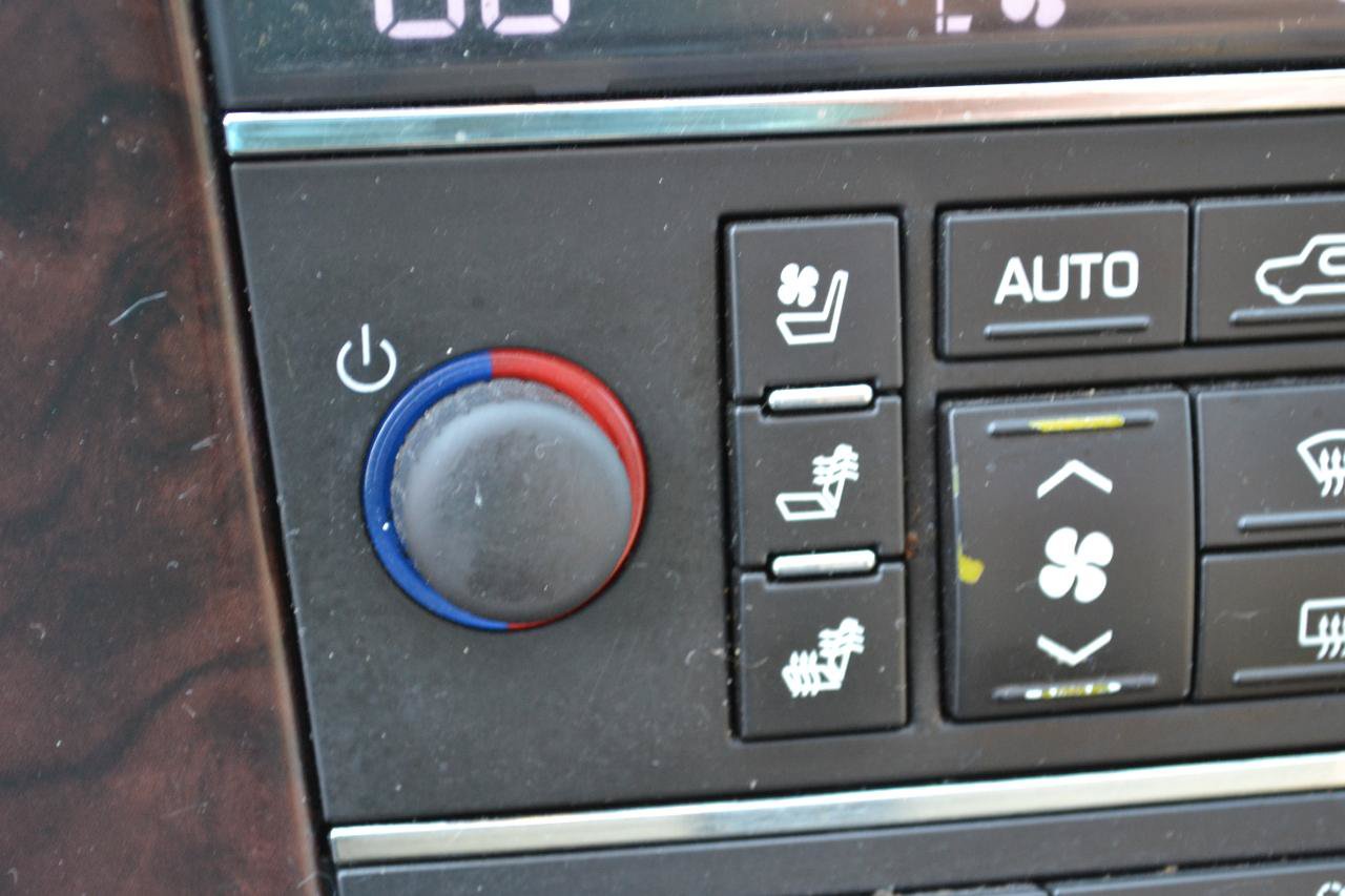 Used 2008 Cadillac Escalade EXT AWD/4WD image 23