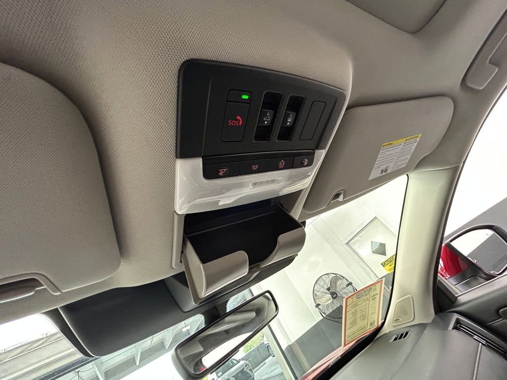 Used 2024 Nissan Pathfinder SL w/ SL Premium Package image 39